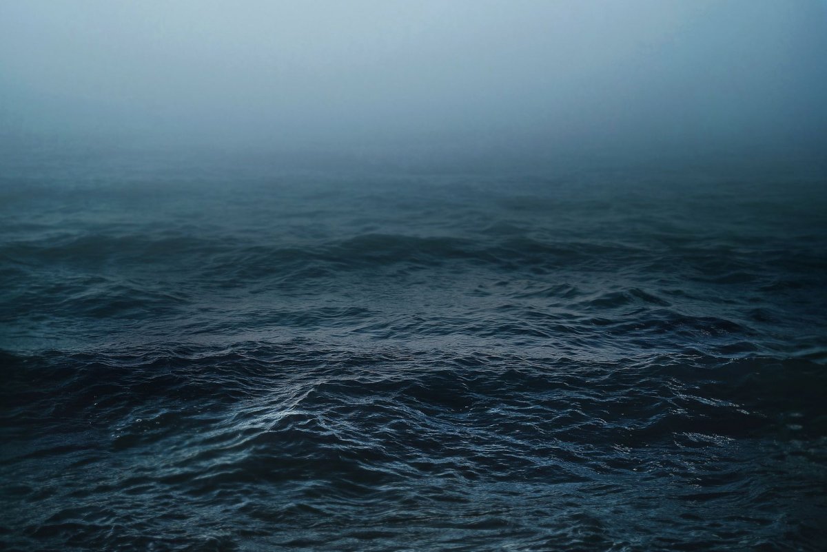 Мрачное море