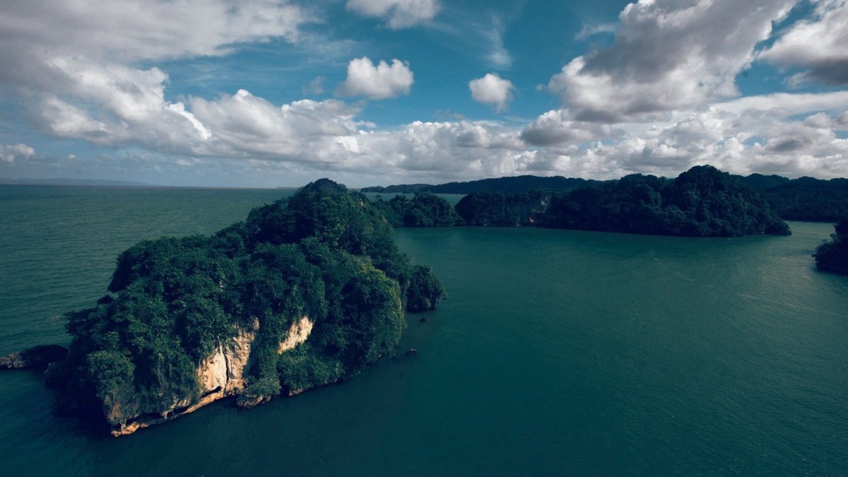 Река море