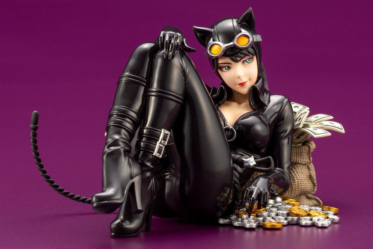 Фигурка DC Catwoman
