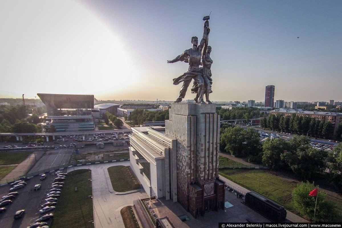 ВДНХ памятник колхознице