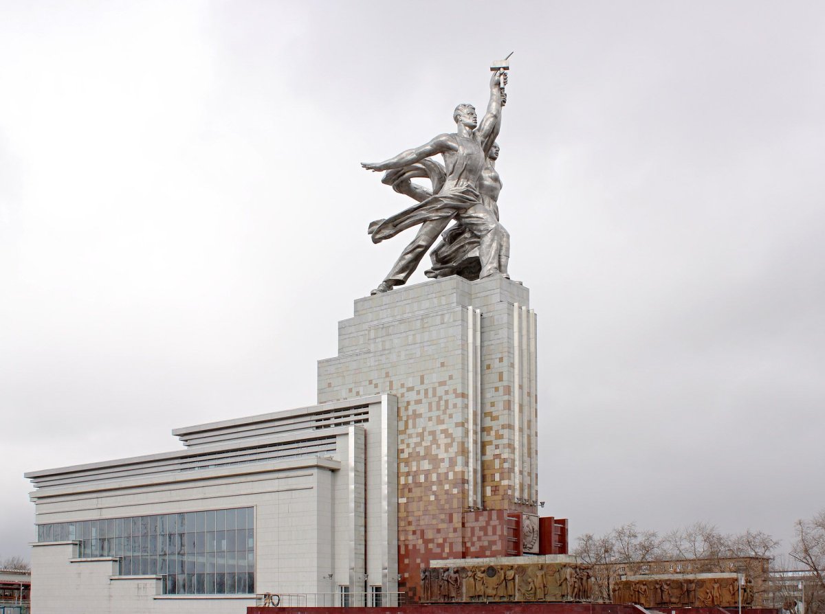 ВДНХ скульптура Мухиной