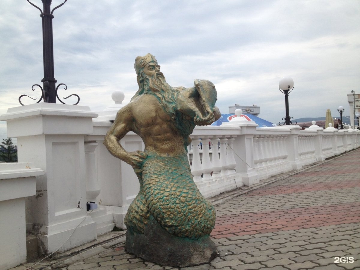 Дальнегорск статуя Нептуна