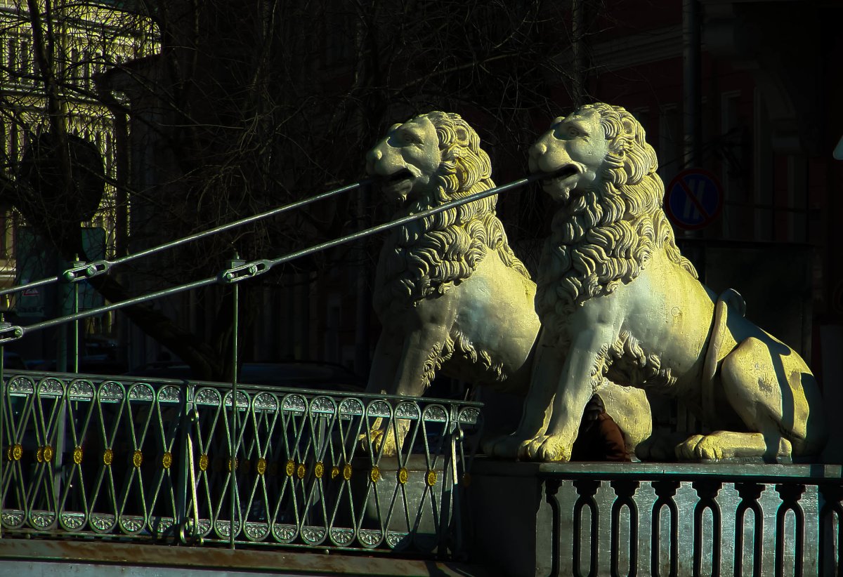 Львиный мостик в Санкт-Петербурге