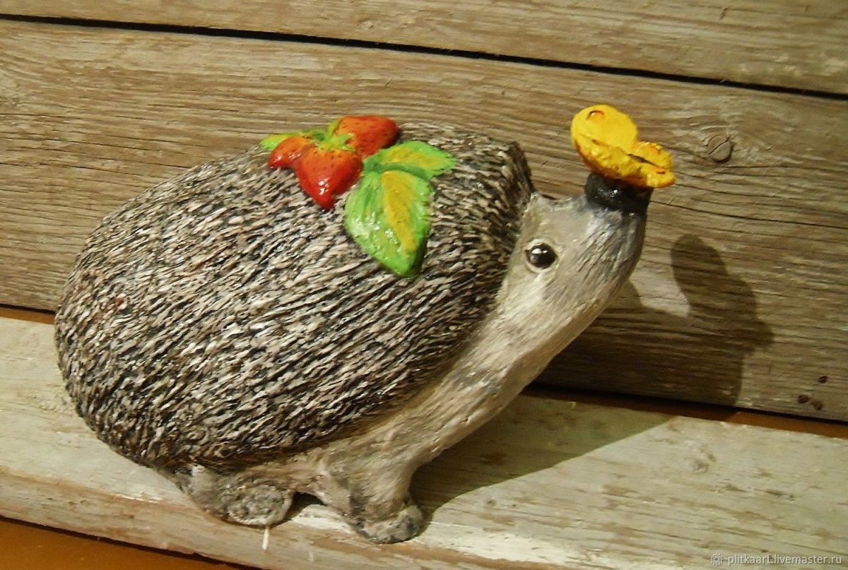 Ежик из цемента