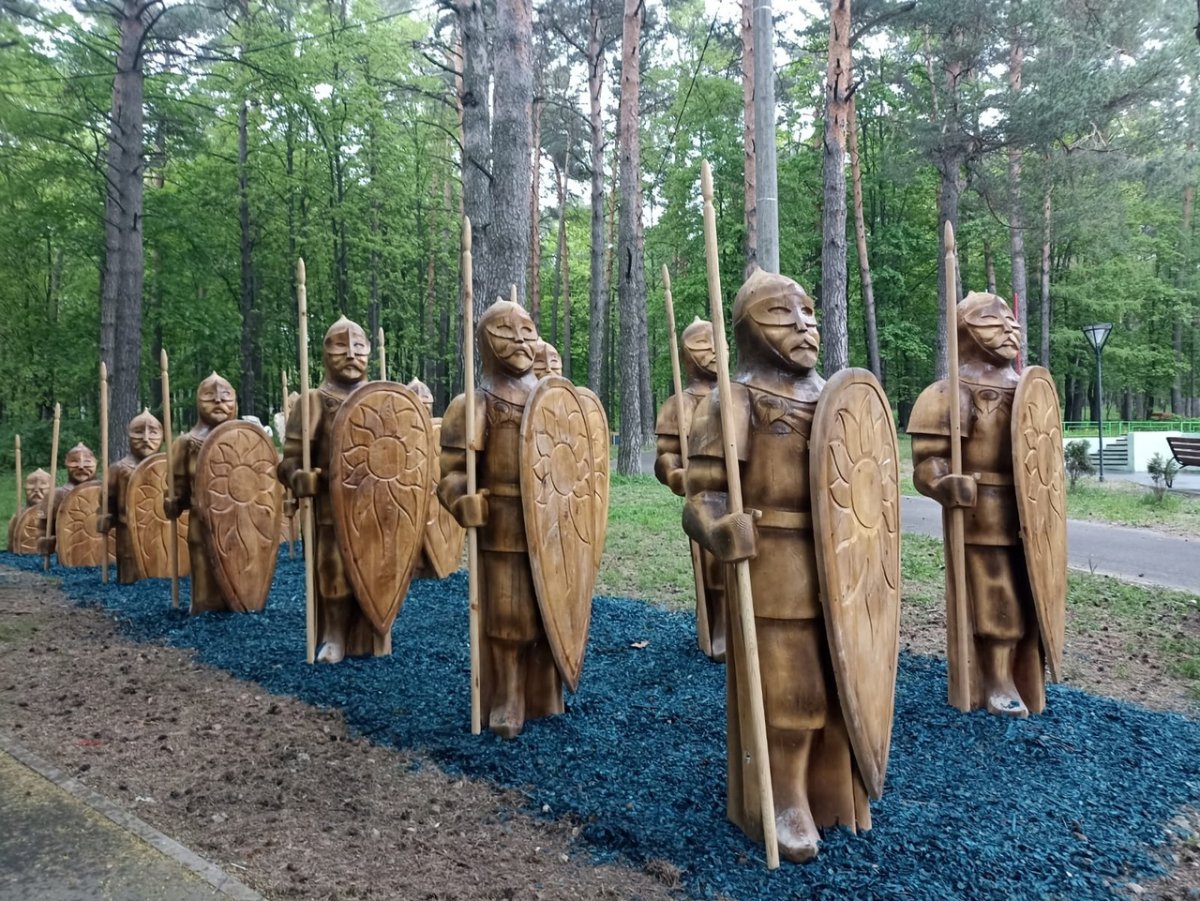 Парк 33 богатыря