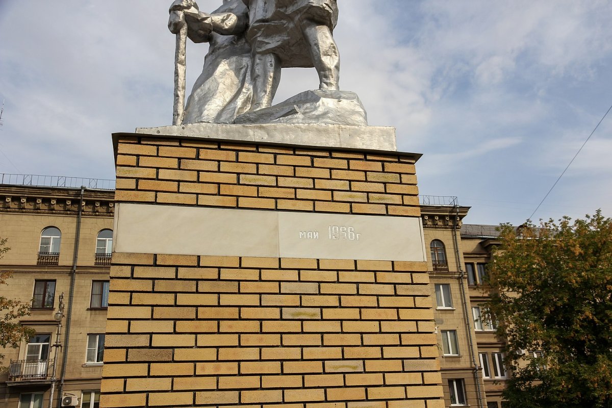 Vjyevtynкомсомольцам в Петроградском районе