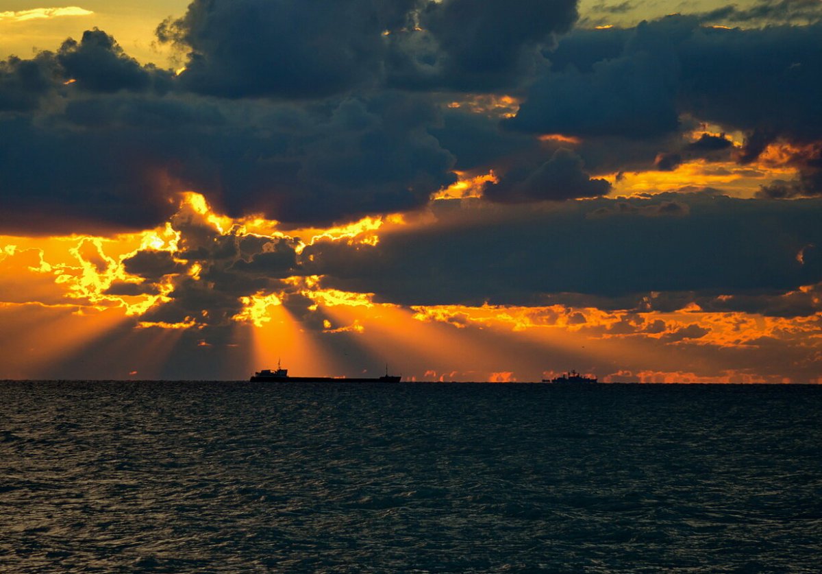 Черное море рассвет