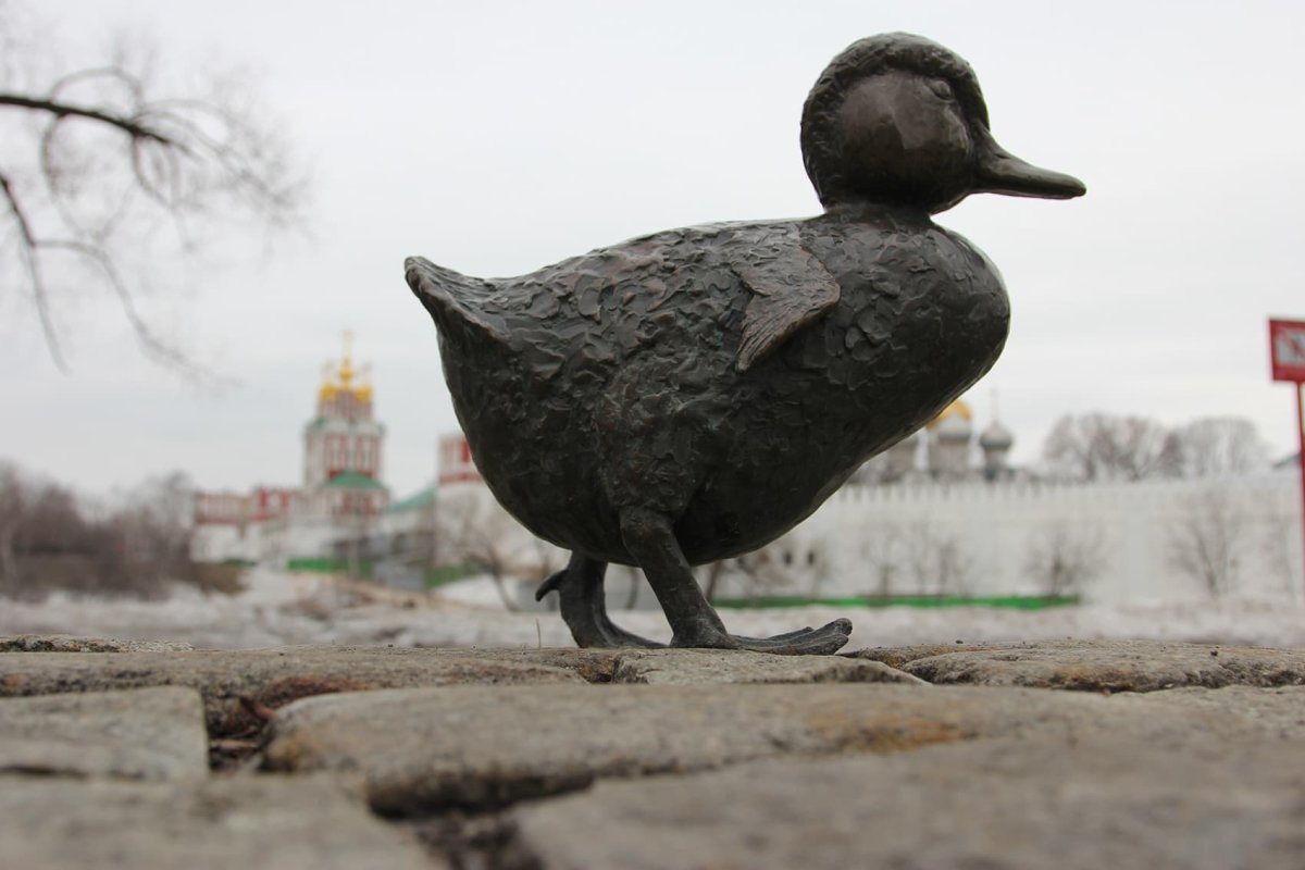 Make way for Ducklings Sculpture in Moscow