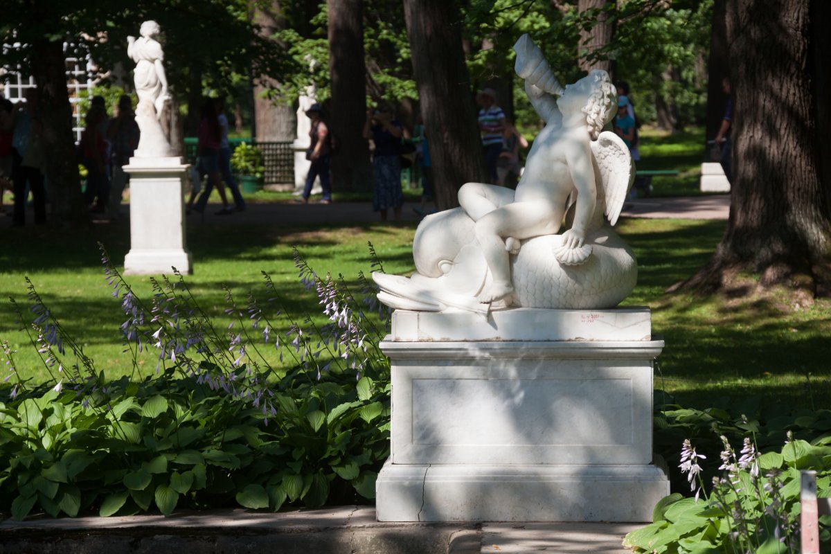 Петергоф Нижний парк скульптуры