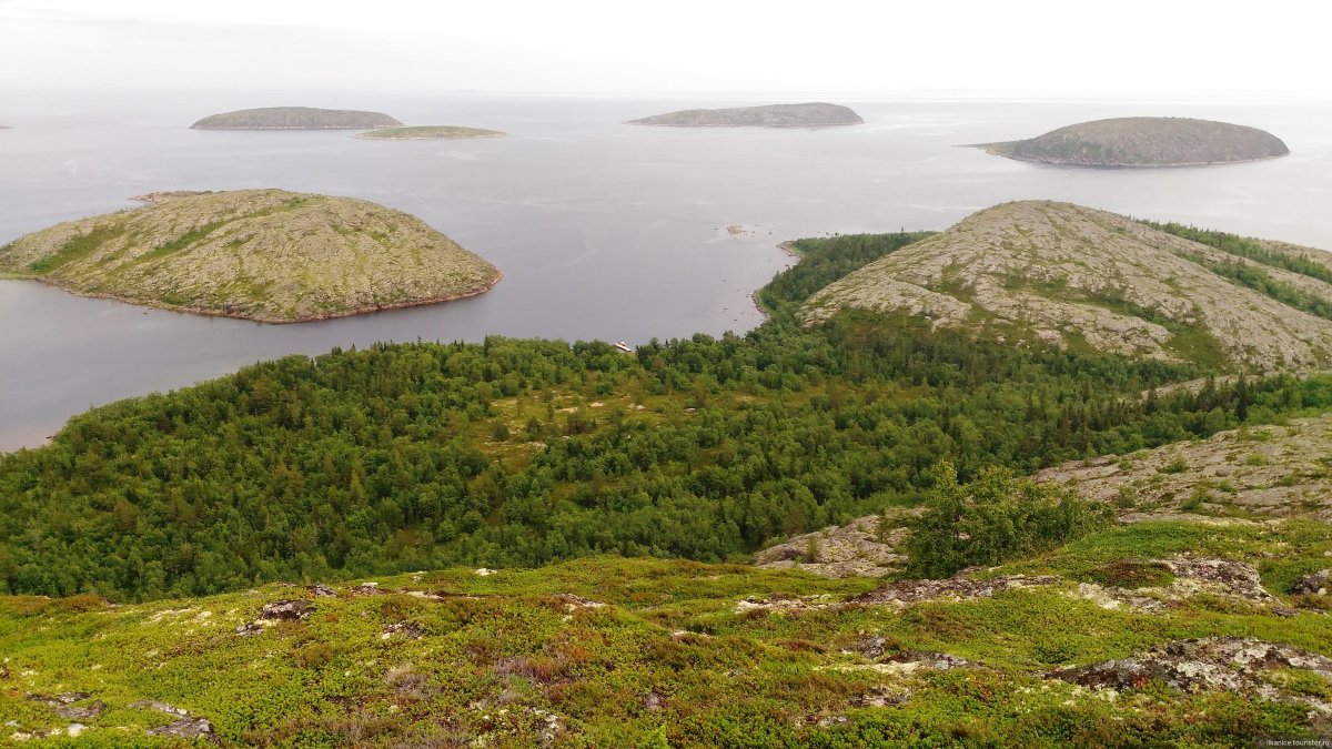 Кузовские острова в белом море