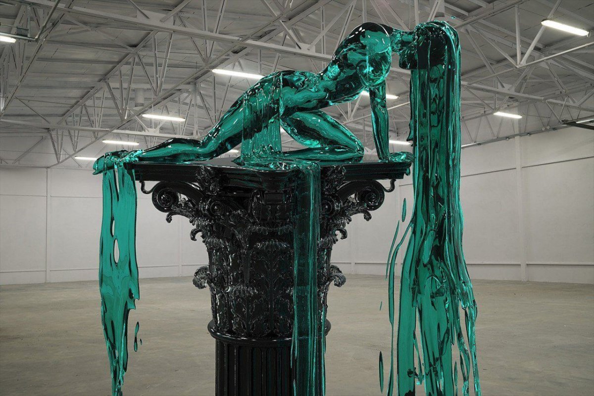 Скульптура из стекла художник Alexandra Reeves.