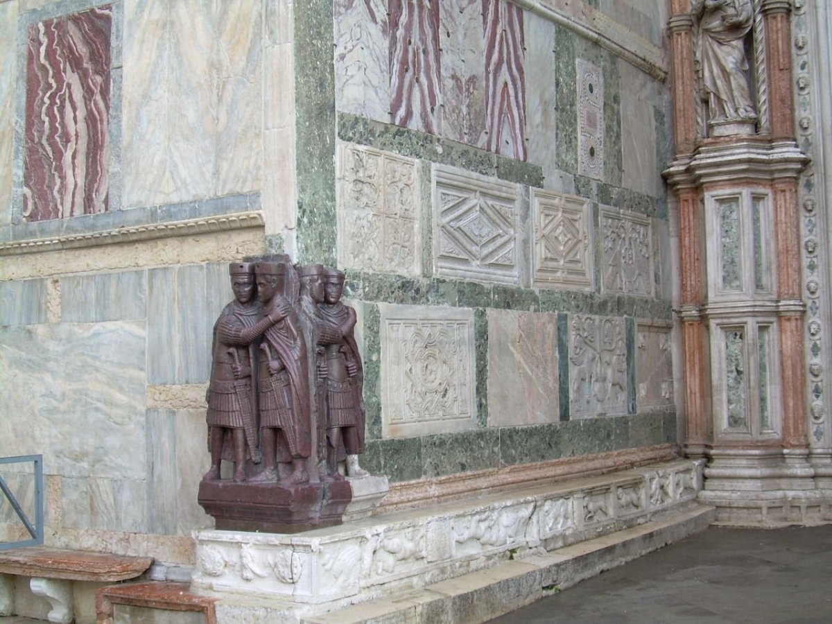 Скульптура тетрархи