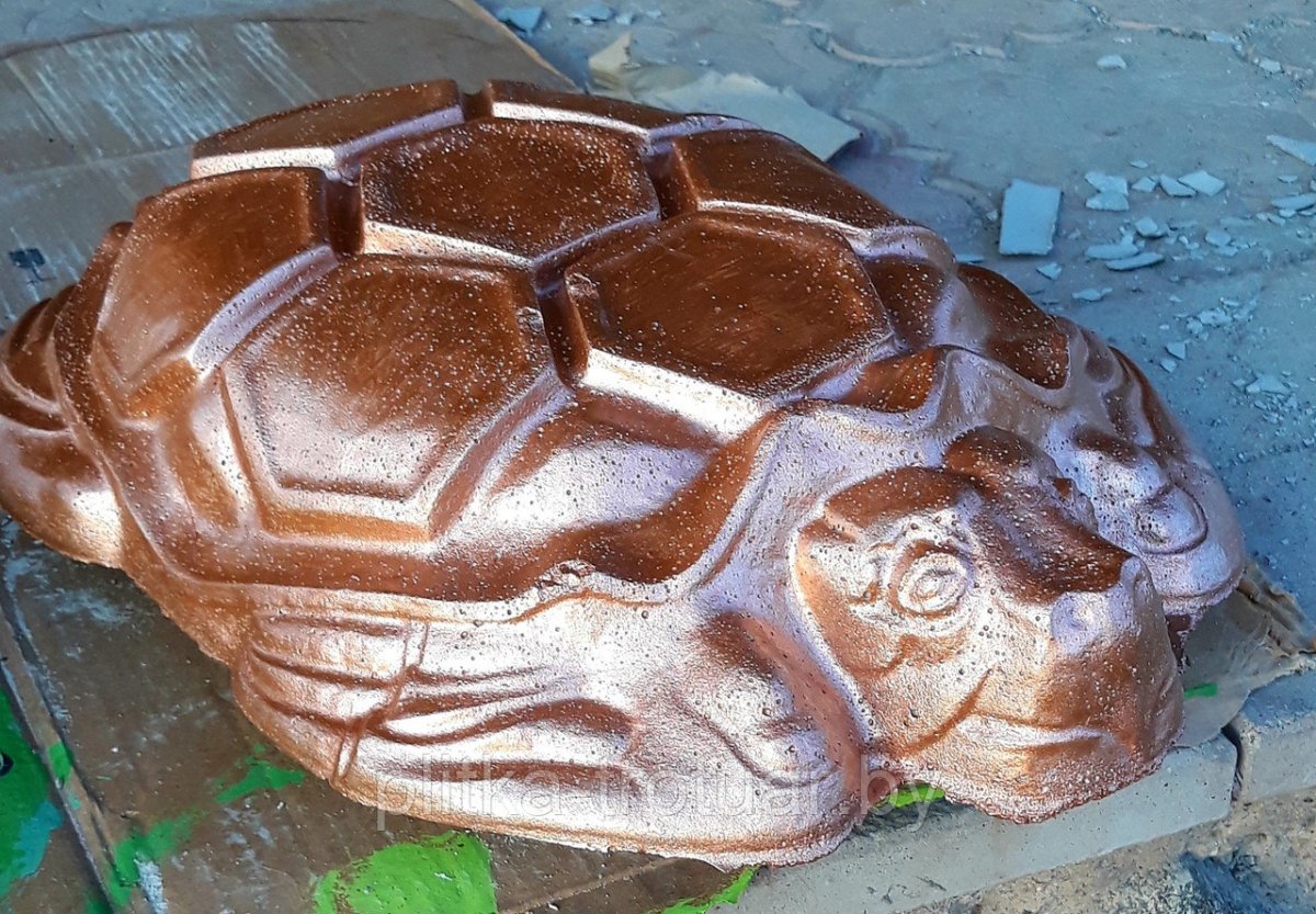 Черепаха из бетона для сада