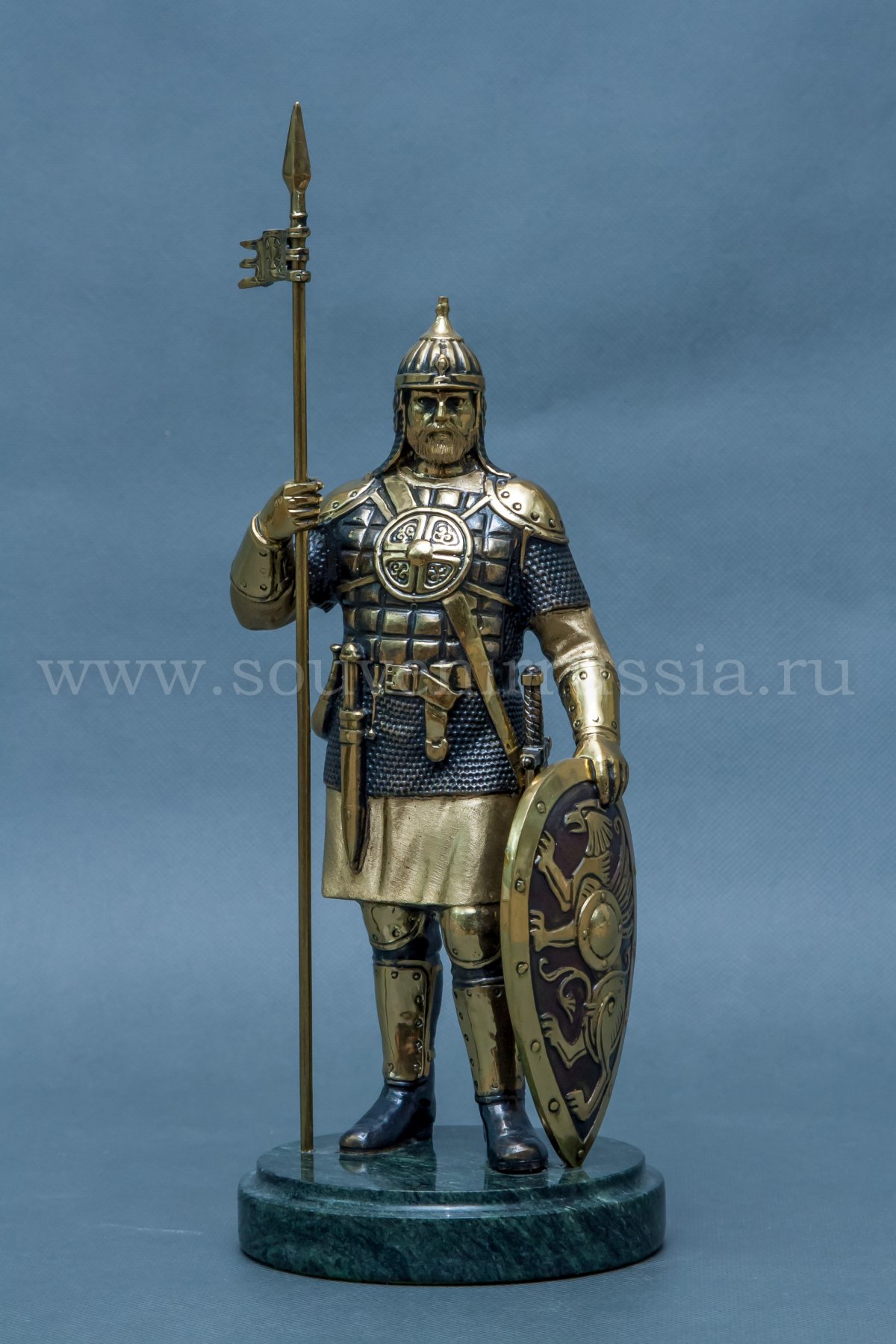 Витязь Русь скульптура