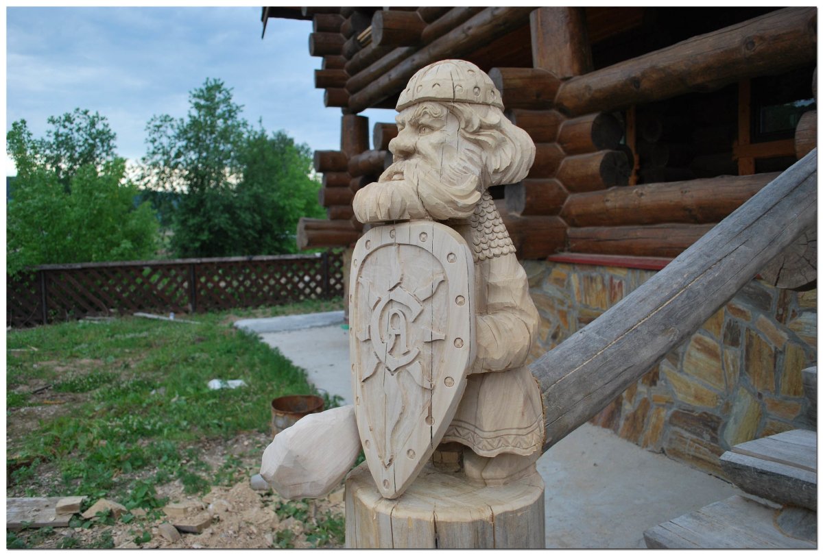 Александр Матерков резчик