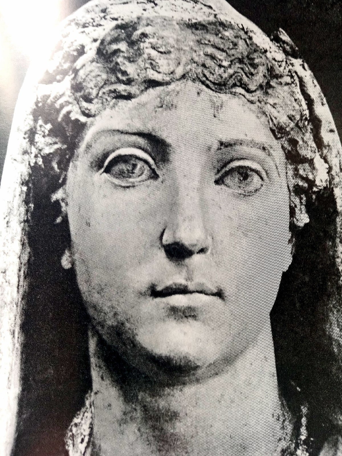Ливия скульптура