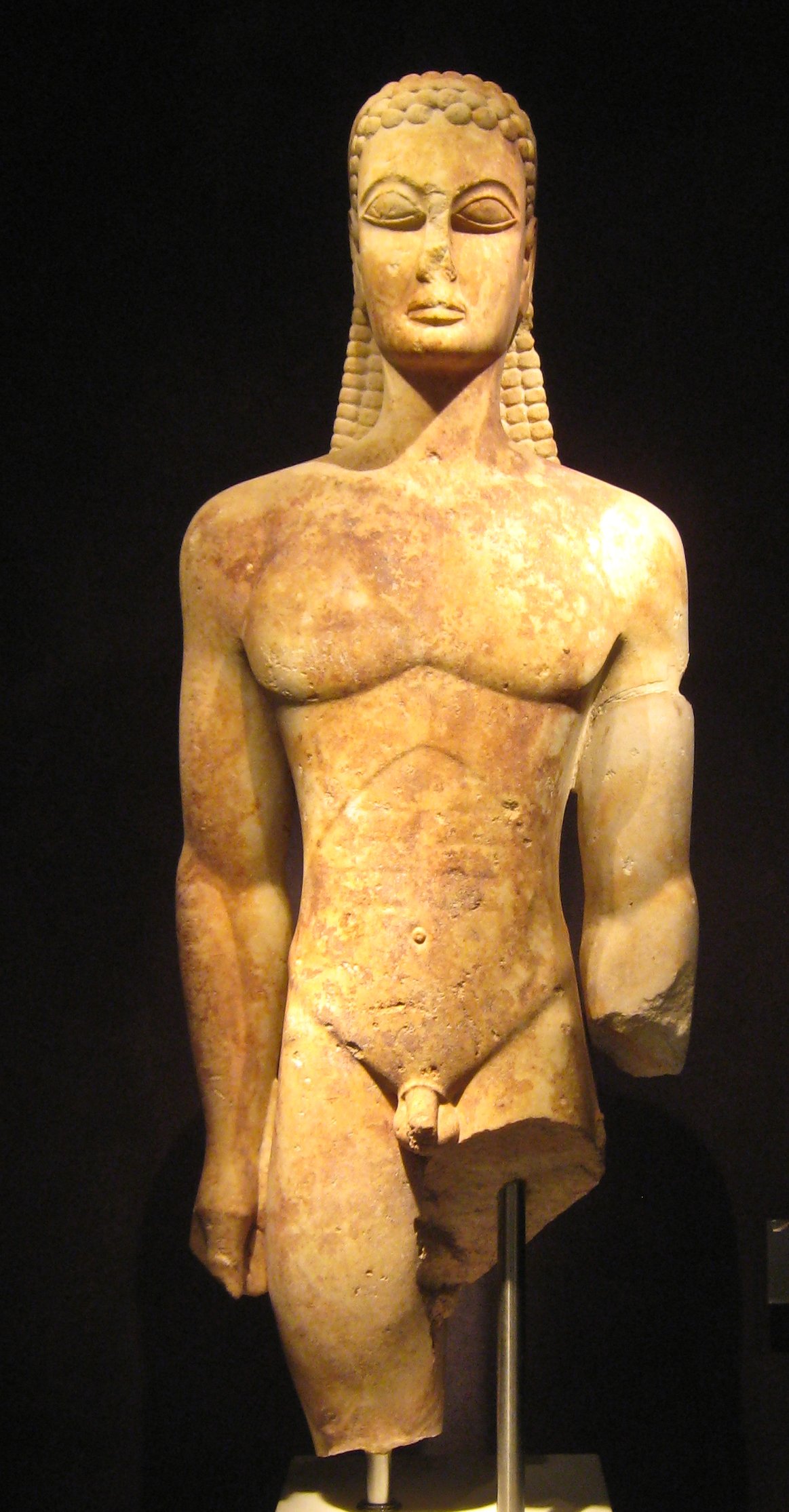 Курос из Дипилона (c.600) Афины, Керамейкос музей
