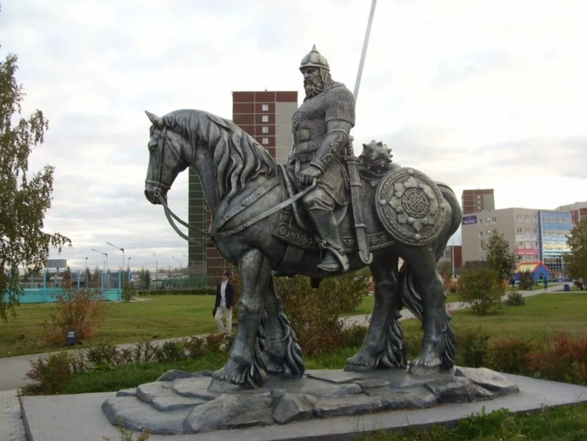 Памятник Илье Муромцу в Екатеринбурге