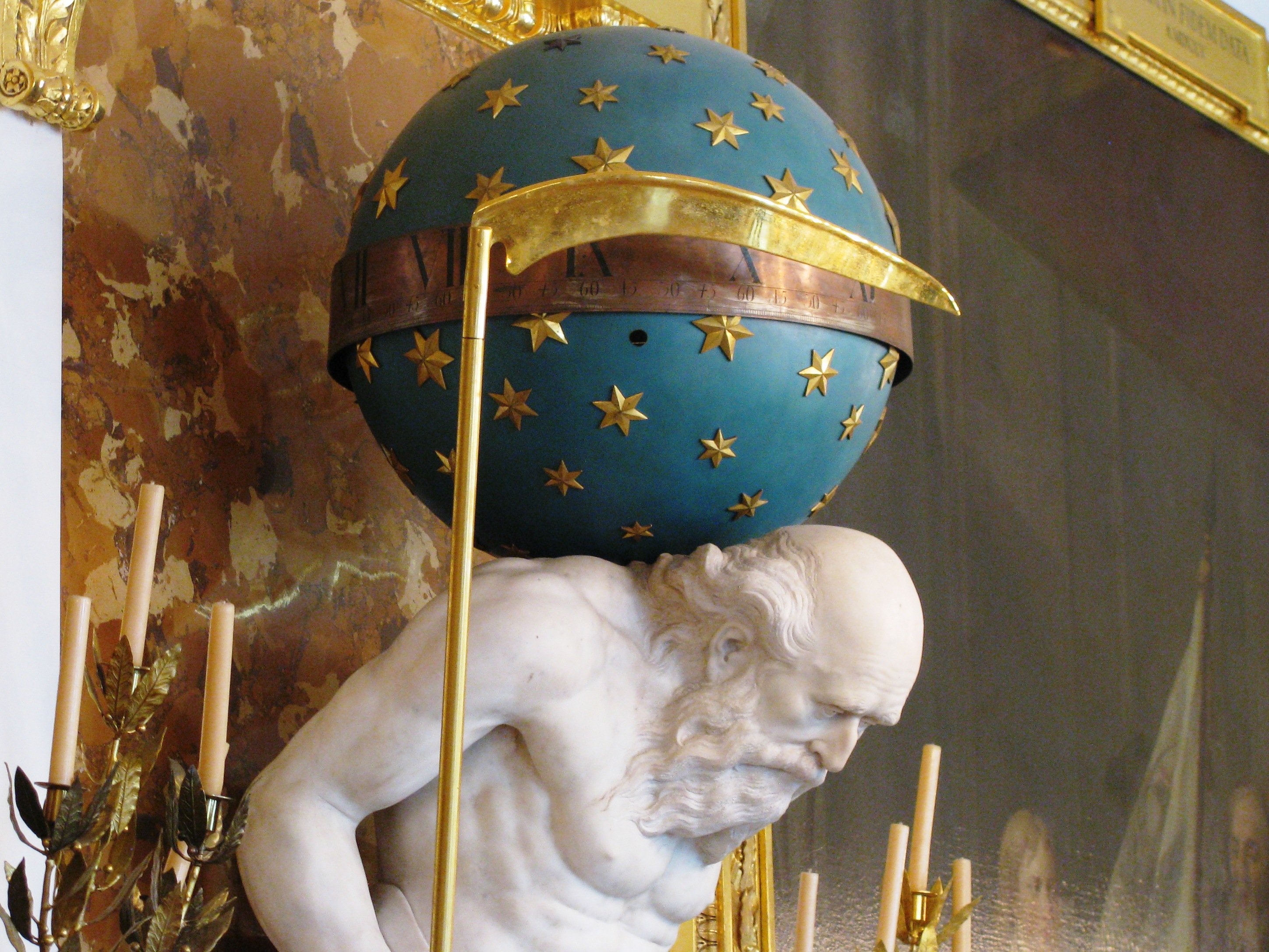 Бог времени планета. Сатурн Кронос скульптура. Кронос Бог скульптура. Статуя хроноса. Хронос Сатурн Бог.