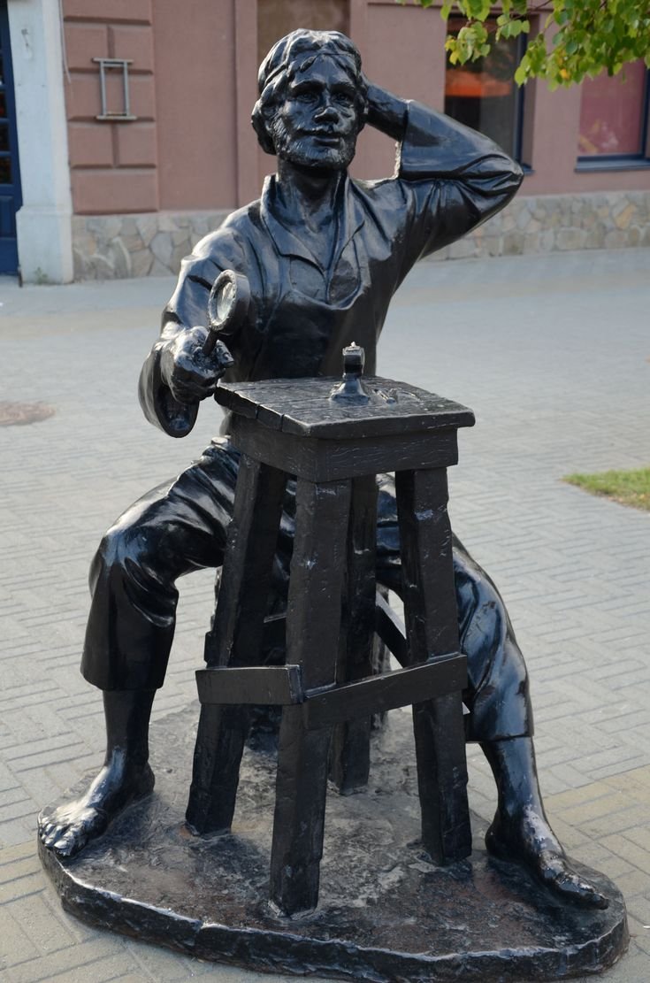 Памятник Левше в Челябинске