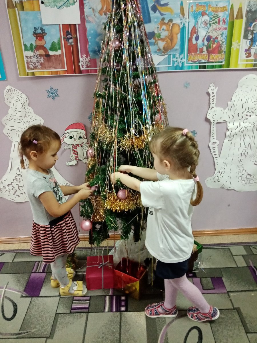 Елочка в саду