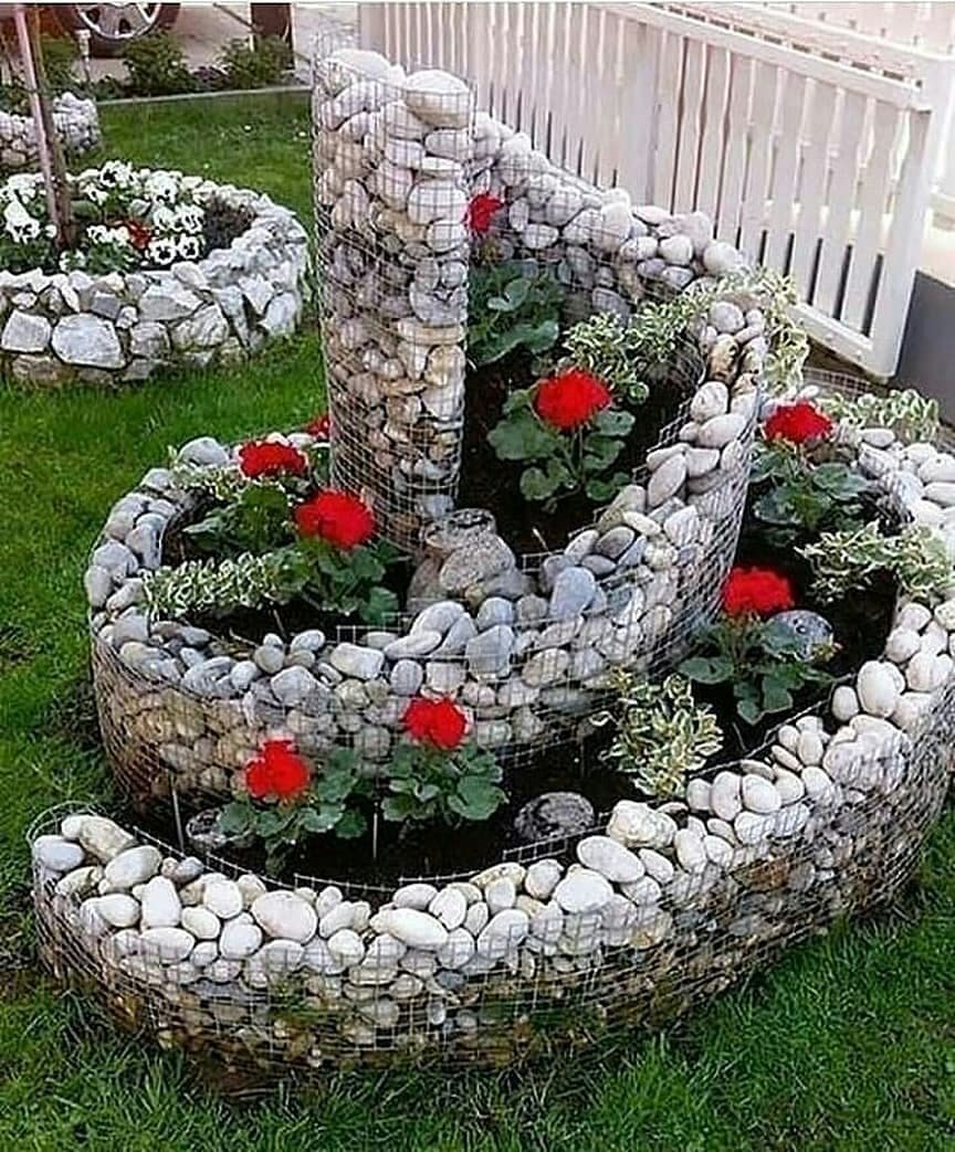Самые красивые клумбы в саду