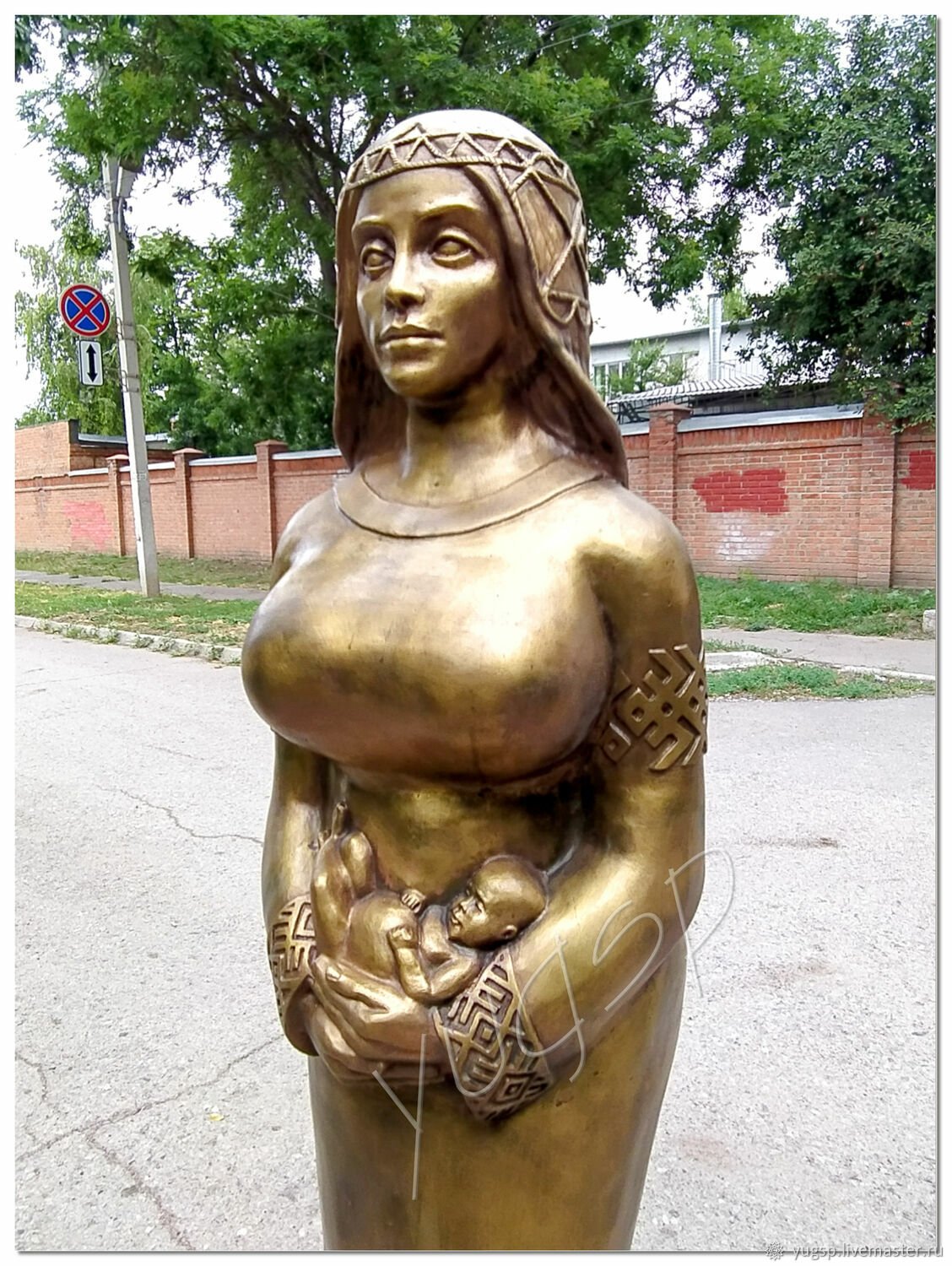 Тацита богиня скульптура