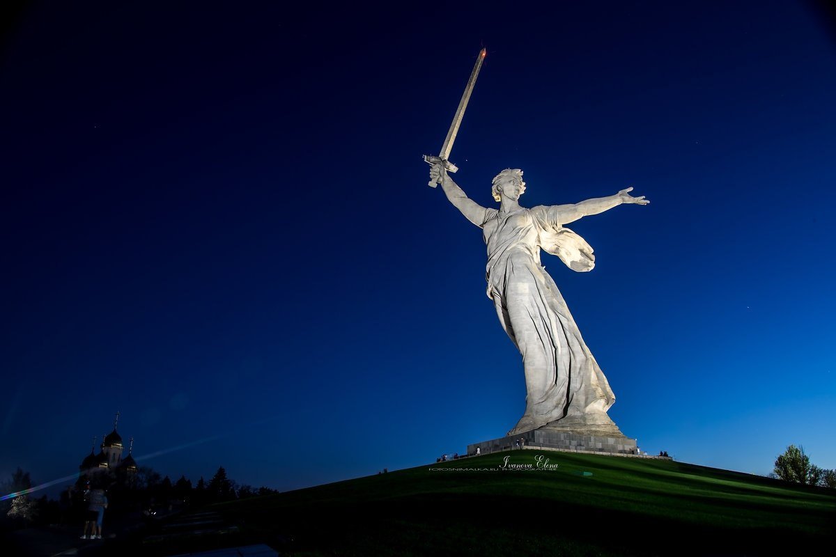 Мамаев Курган Родина мать зовет