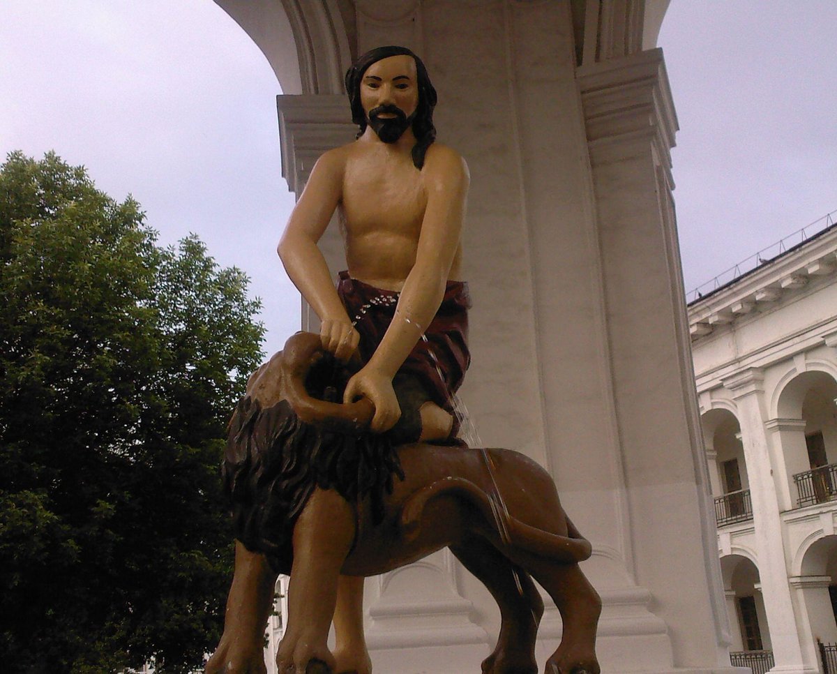 Самсон скульптура Киев