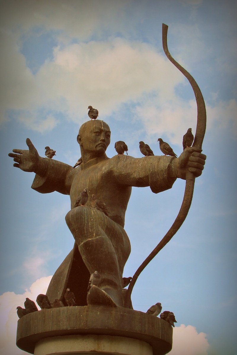 Памятник Мэргэн Улан-Удэ