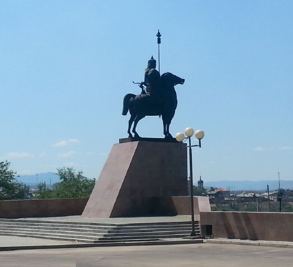 Статуя Гэсэра Улан Удэ