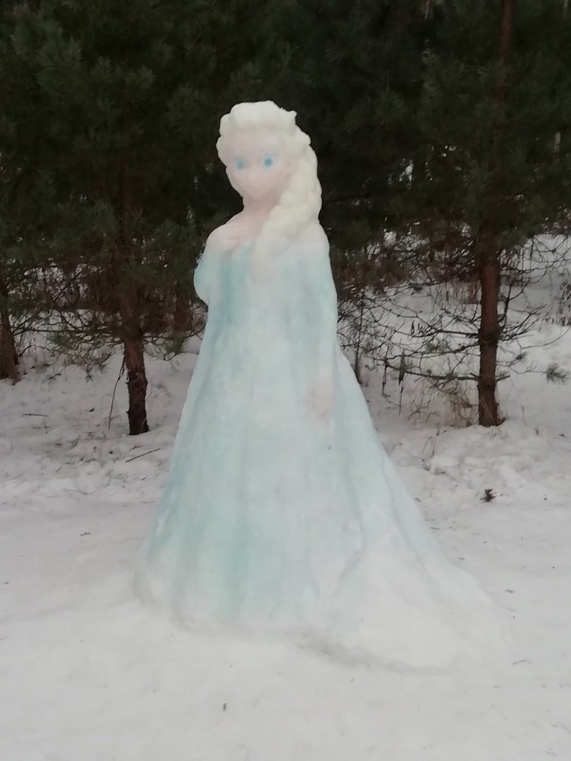 Снежная Королев фигуры из снега