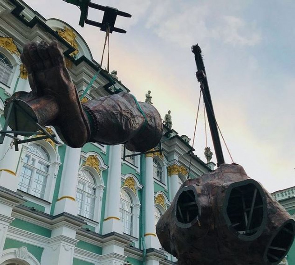 Эрмитажный Будда во дворе зимнего дворца