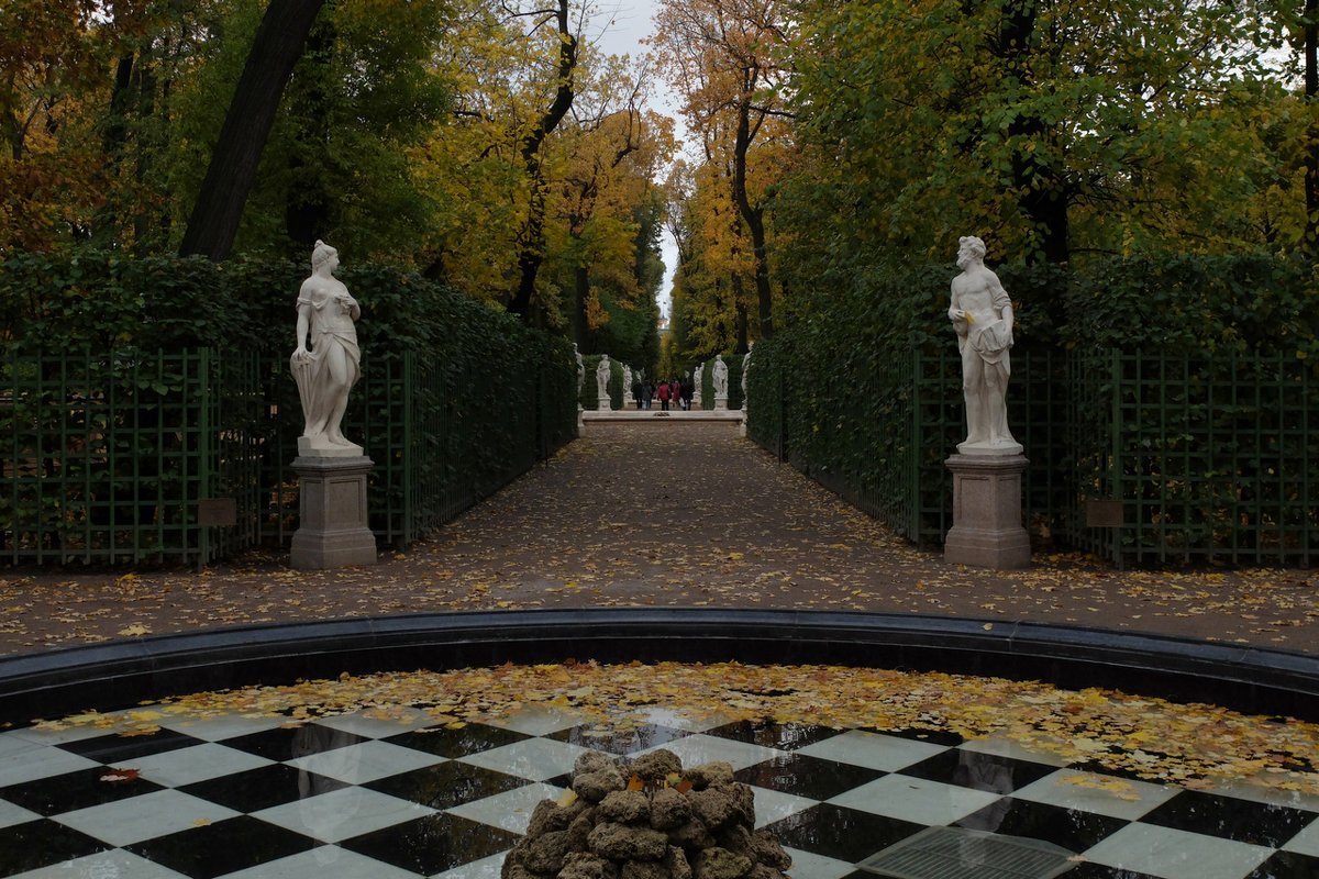 Летний сад в Санкт-Петербурге