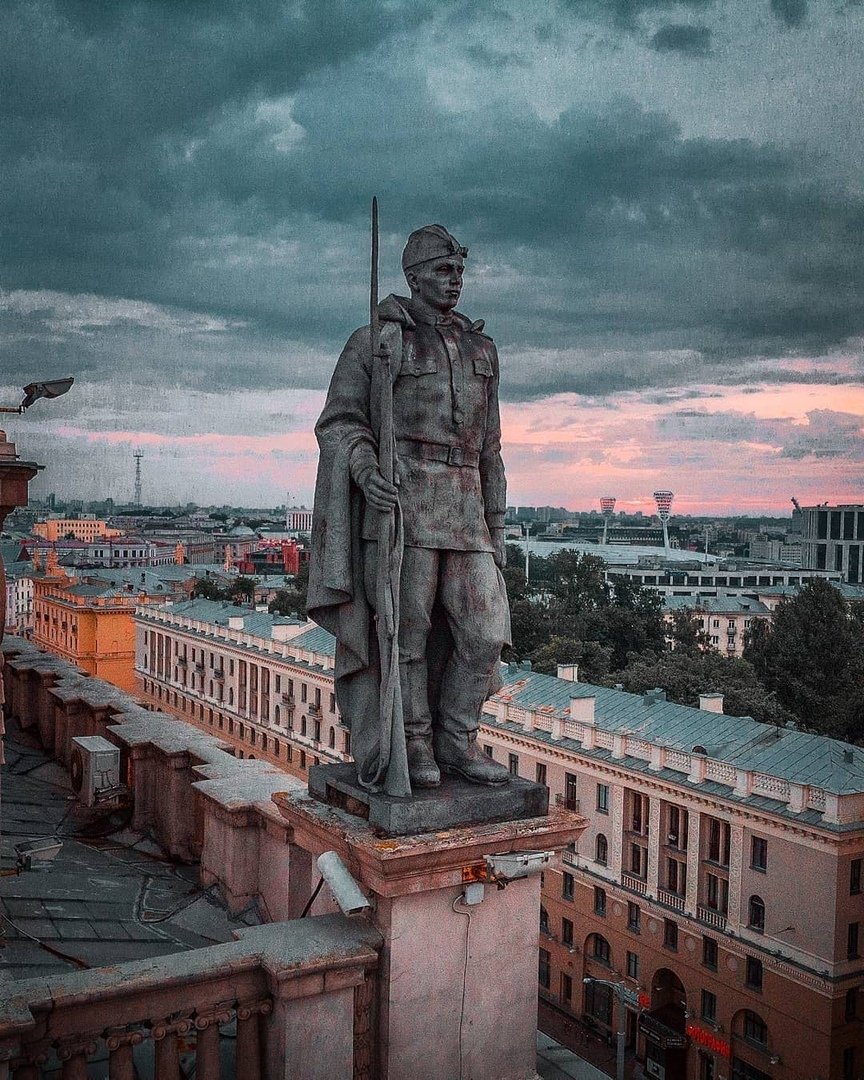Скульптуры в Минске в центре