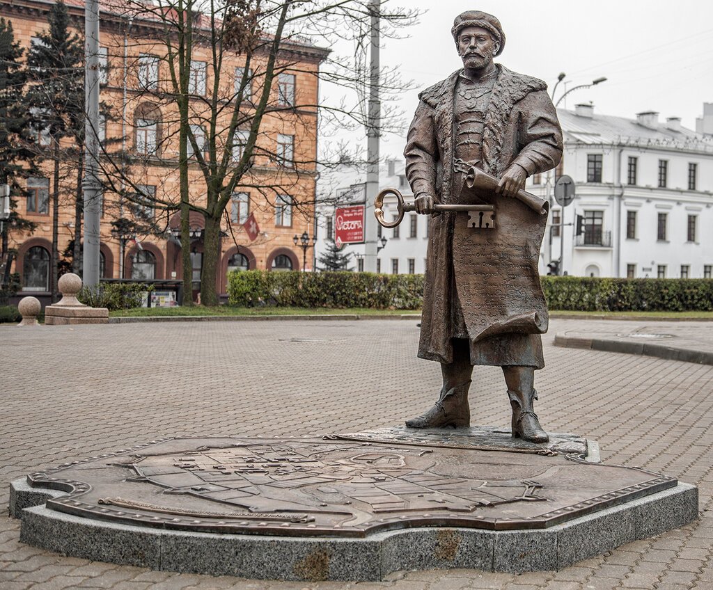 Скульптура Войта в Минске