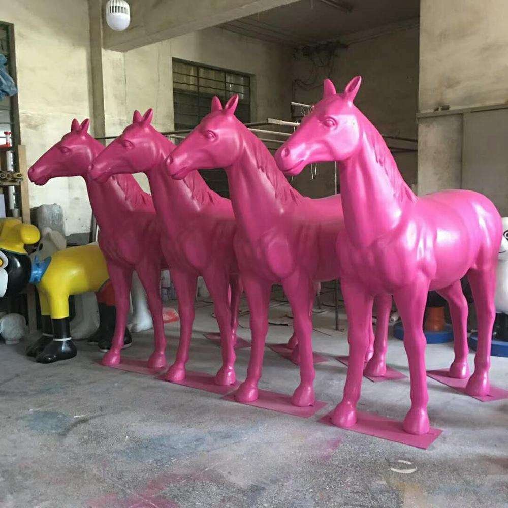 Скульптуры из стеклопластика