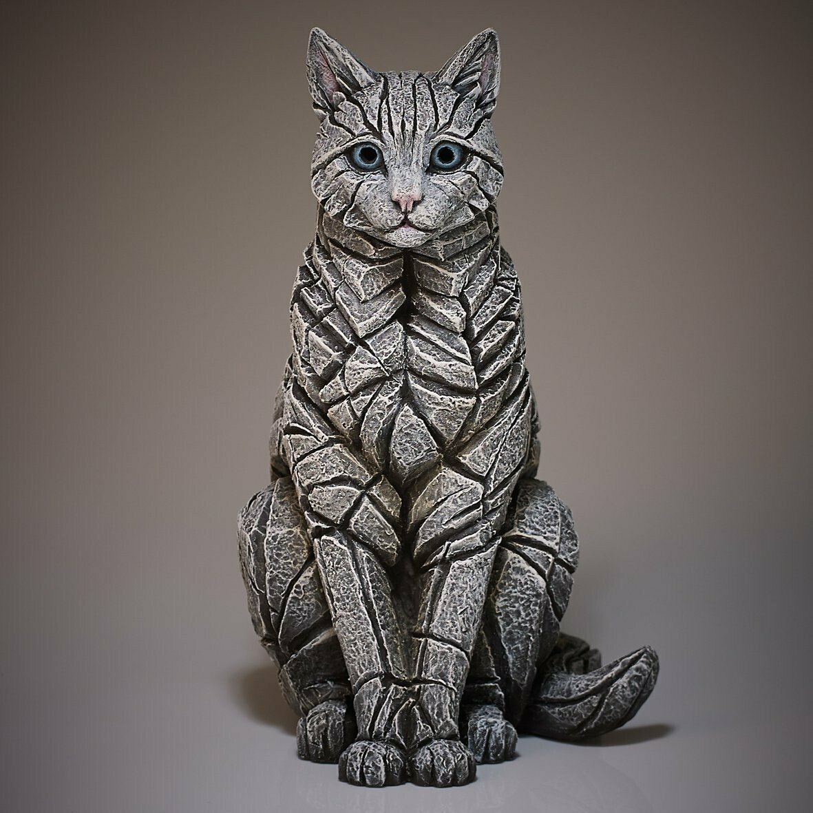 Скульптура кошки