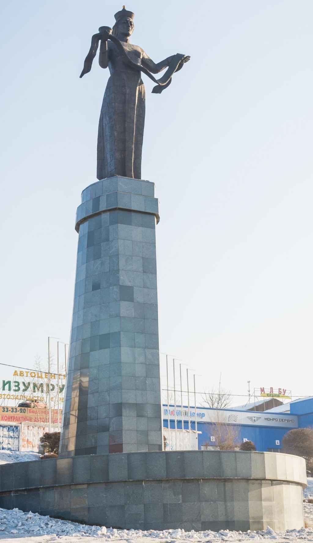 Памятник гостеприимная Бурятия Улан-Удэ