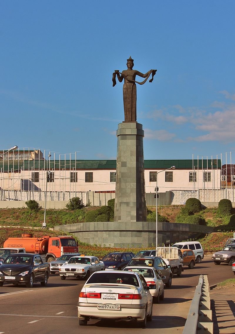 Памятник гостеприимная Бурятия Улан-Удэ