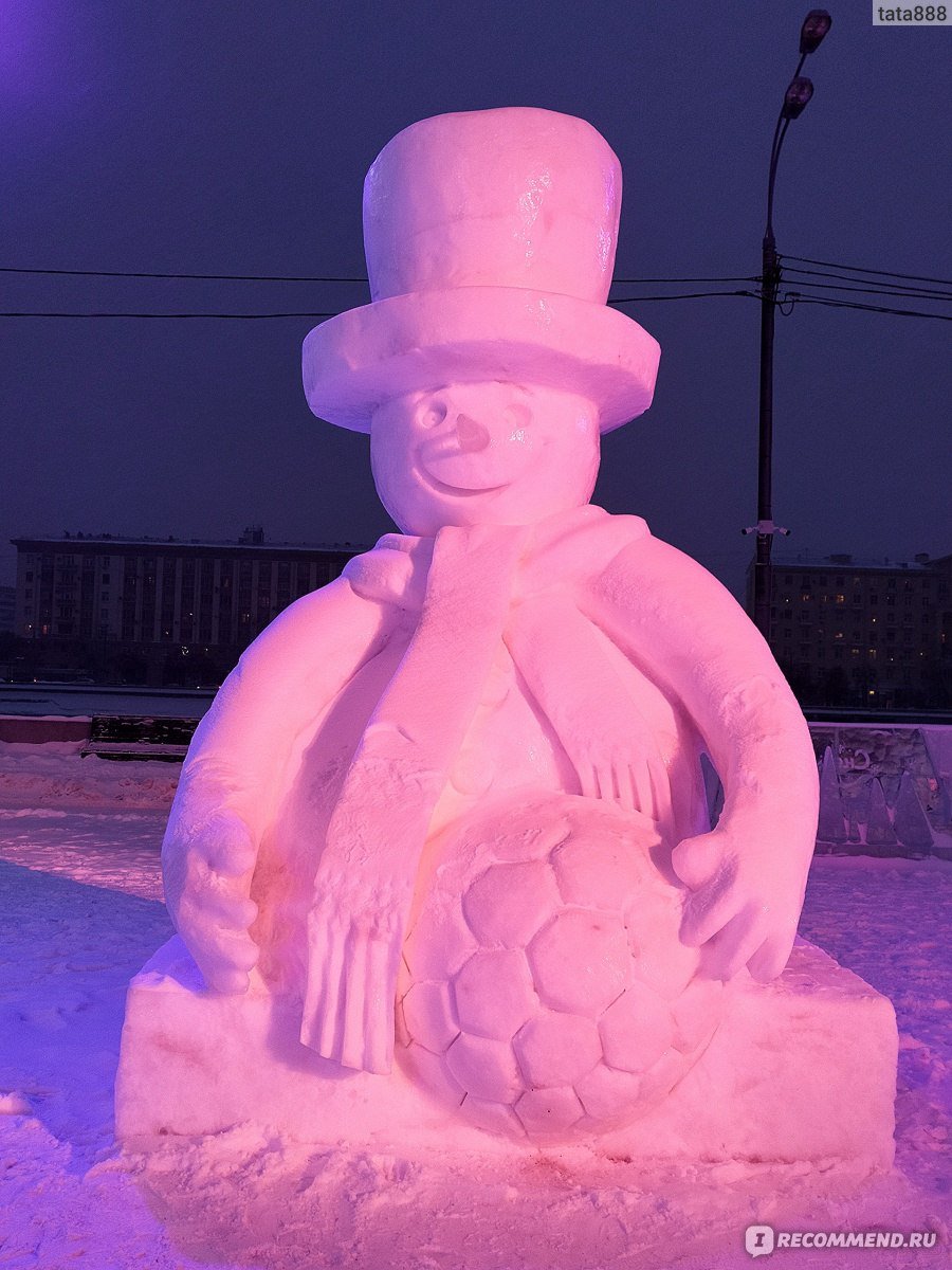 Фигуры из снега и льда