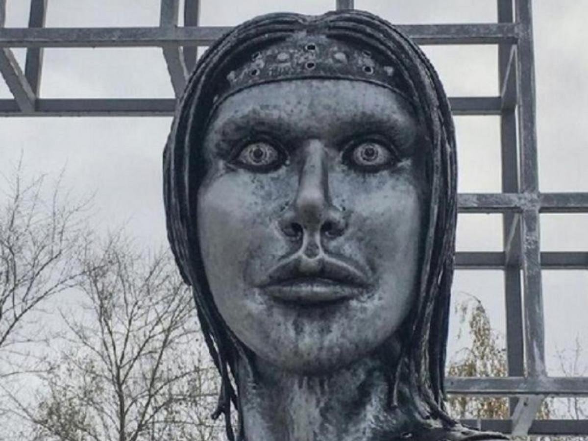 Русская мемориальная скульптура