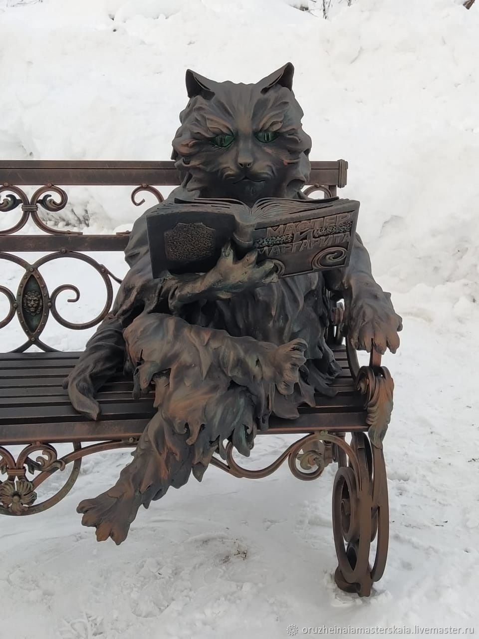 Кот бегемот скульптура