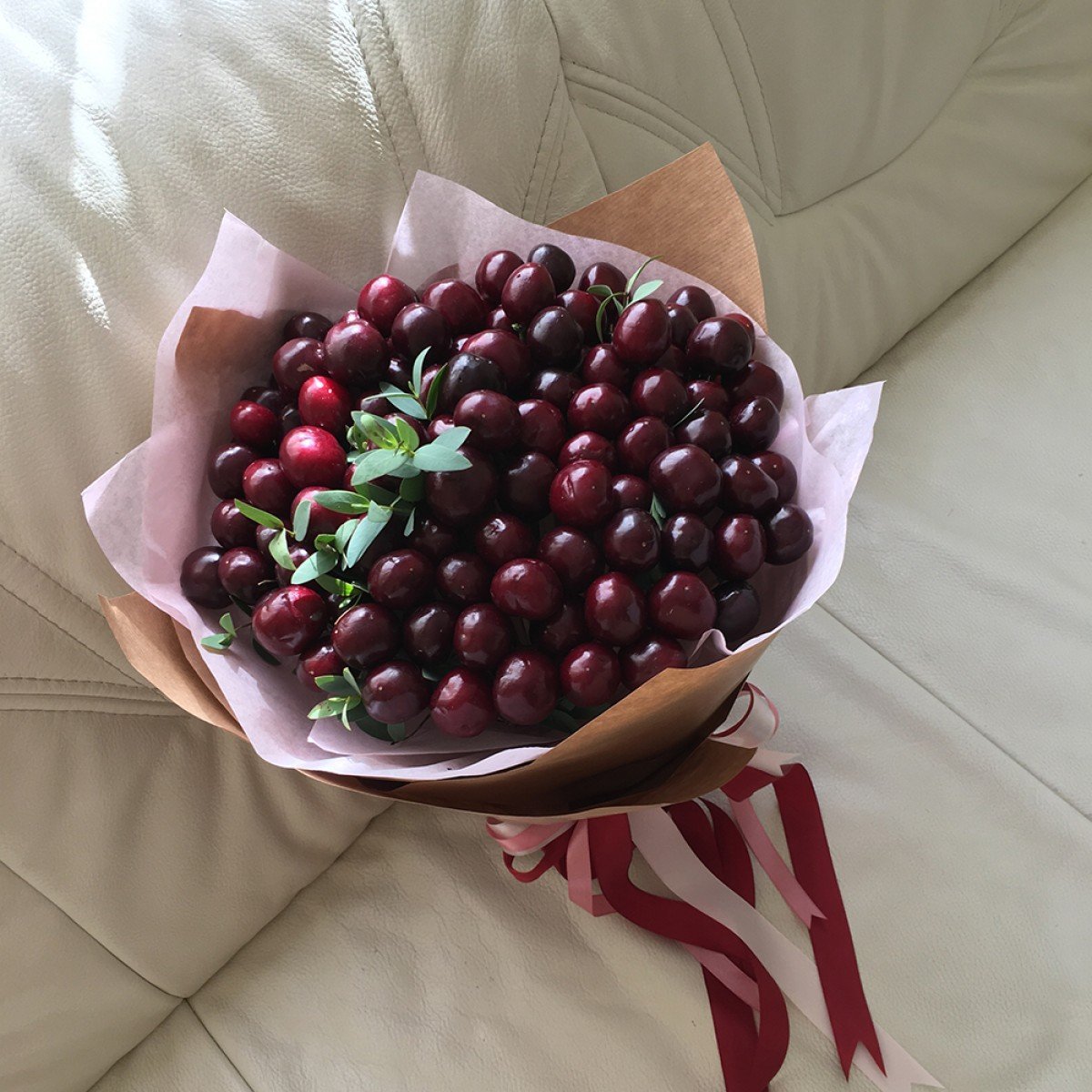 Букет из черешни