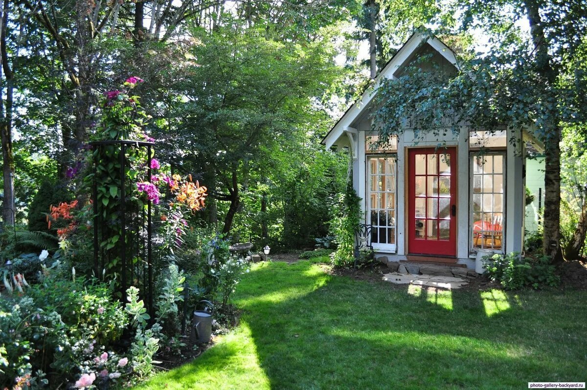 Коттеджный сад Cottage Garden