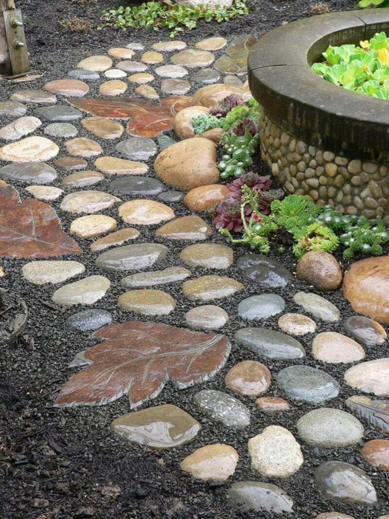 Садовые дорожки из булыжника