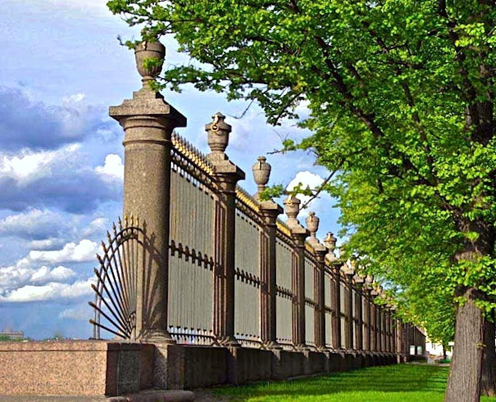 Летний сад в Санкт-Петербурге