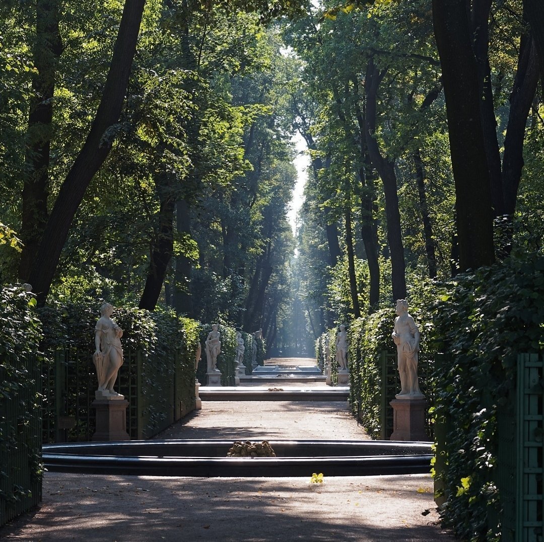 Летний сад Петра 1 в Санкт-Петербурге
