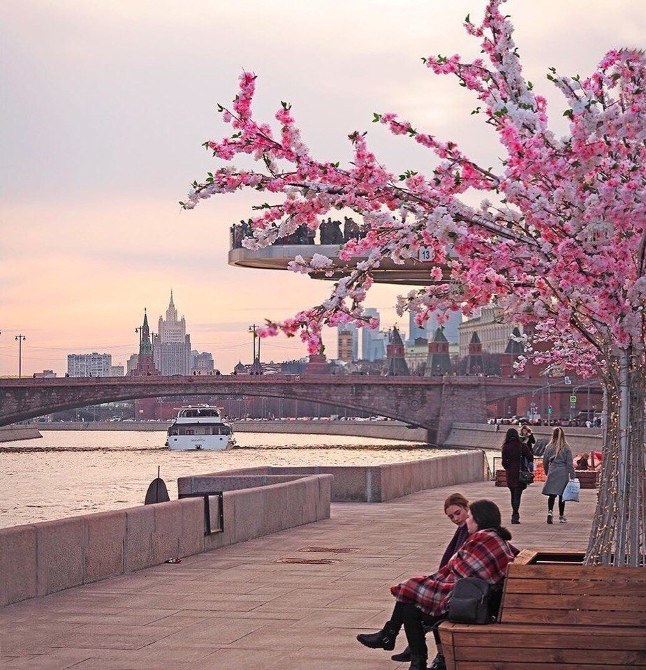 Красивая Весна в Москве