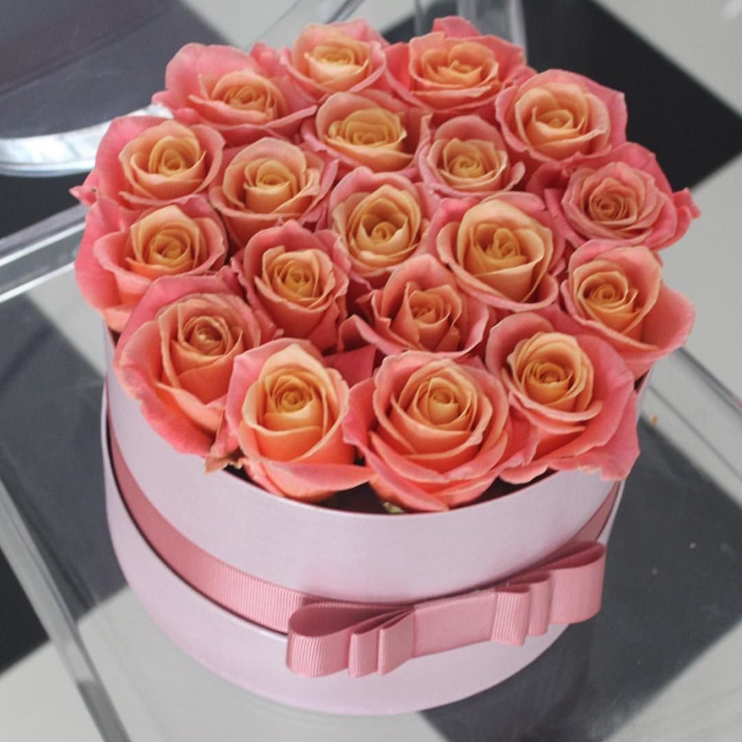 Коралловые розы в коробке